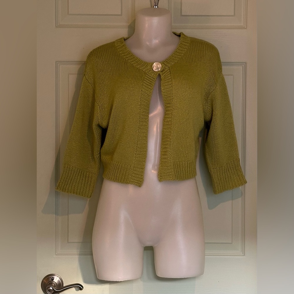 FLIRTY Green Cropped Cardigan - Size Medium - Picture 2 of 7